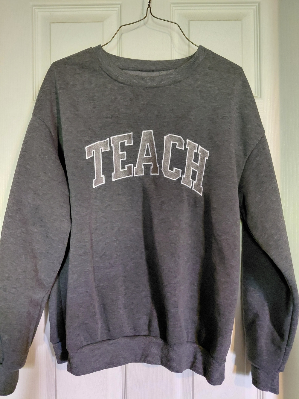 Unbranded Teach Graphic Crewneck Sweatshirt Womens Size S Charcoal Gray Pullover